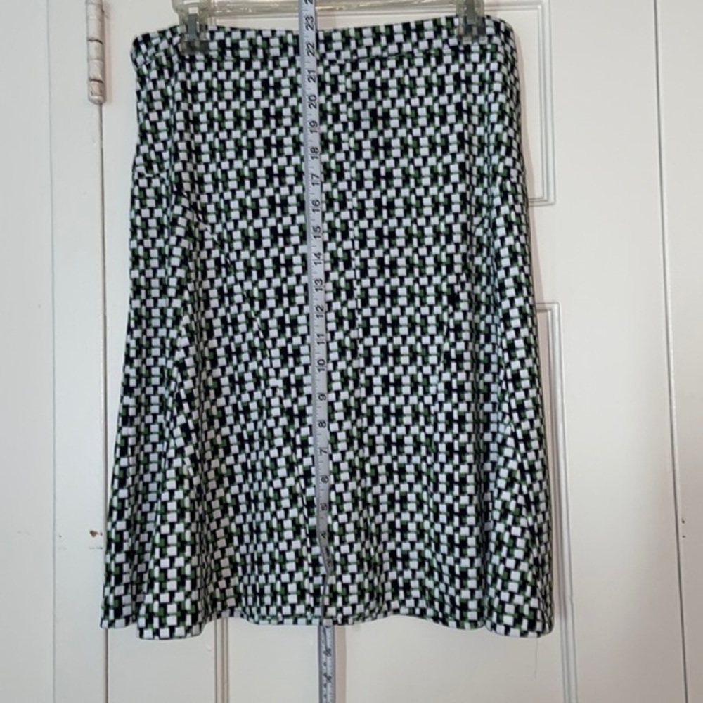 DKNY Geometric Green Black White sz 10 Skirt NEW